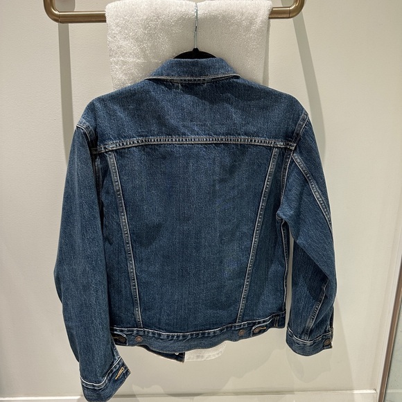 Levi’s Jean jacket - Picture 2 of 4
